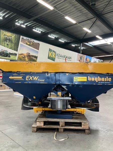 Grote foto bogballe exw trend kunstmeststrooier 46324 agrarisch algemeen