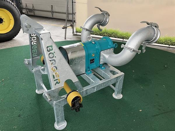 Grote foto b rger cl520 779834 agrarisch mestpompen