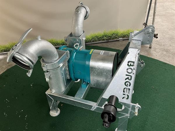 Grote foto b rger fl518 779835 agrarisch mestpompen