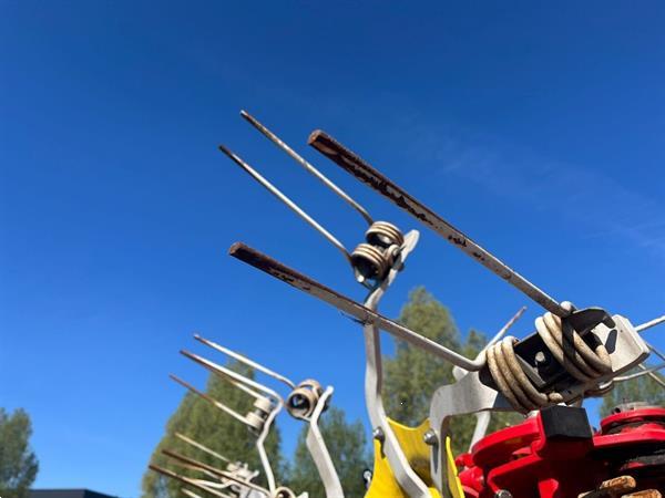 Grote foto pottinger hit 10.11t schudder 781293 agrarisch harken