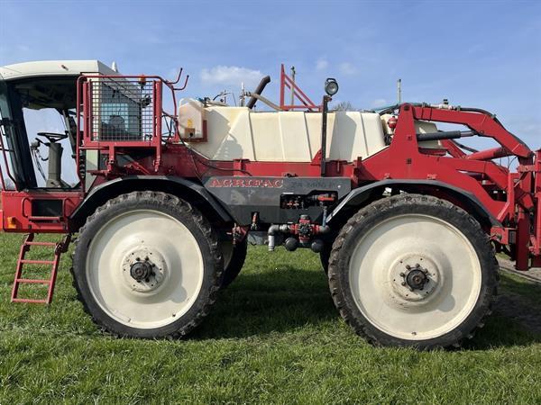 Grote foto agrifac za 782171 agrarisch onkruidbestrijding