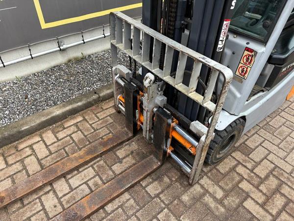 Grote foto vs 22849 elektrische triplex heftruck still rx50 16 compact agrarisch heftrucks