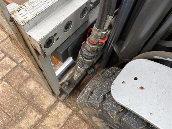 Grote foto vs 22849 elektrische triplex heftruck still rx50 16 compact agrarisch heftrucks