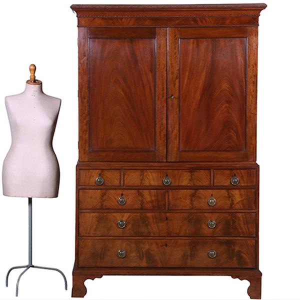 Grote foto strak en sober engels kabinet in mahonie met 5 laden ca 1830 no.400910 antiek en kunst stoelen en banken