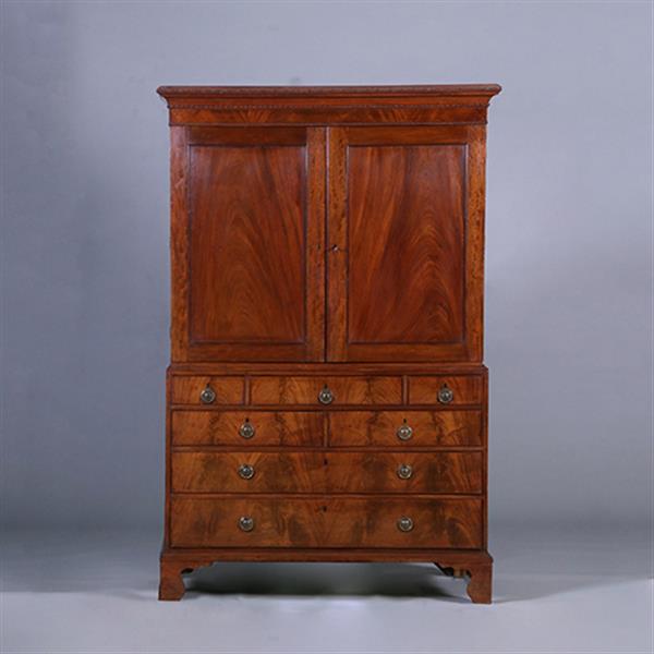 Grote foto strak en sober engels kabinet in mahonie met 5 laden ca 1830 no.400910 antiek en kunst stoelen en banken