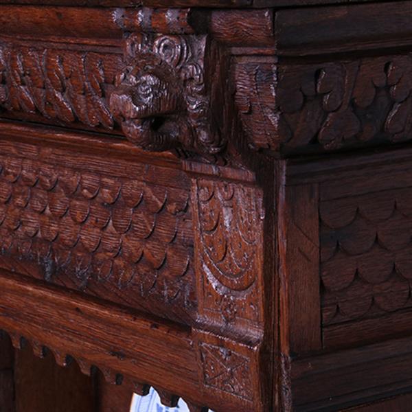 Grote foto wandkastje of wandrek met renaissance steekwerk 17e eeuw en later no.371415 antiek en kunst stoelen en banken