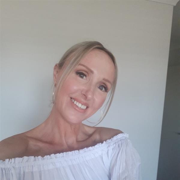 Grote foto bezorgen wij elkaar nog een gelukkig leven contacten en berichten vrouw zoekt man