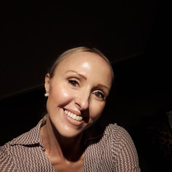 Grote foto bezorgen wij elkaar nog een gelukkig leven contacten en berichten vrouw zoekt man