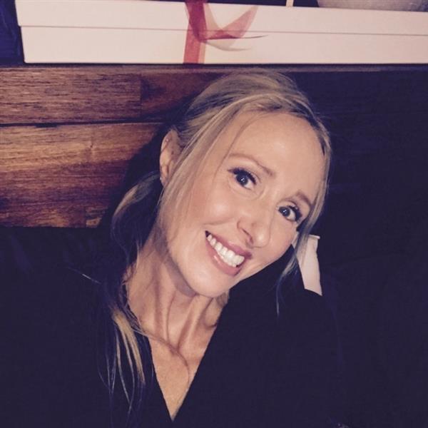 Grote foto bezorgen wij elkaar nog een gelukkig leven contacten en berichten vrouw zoekt man