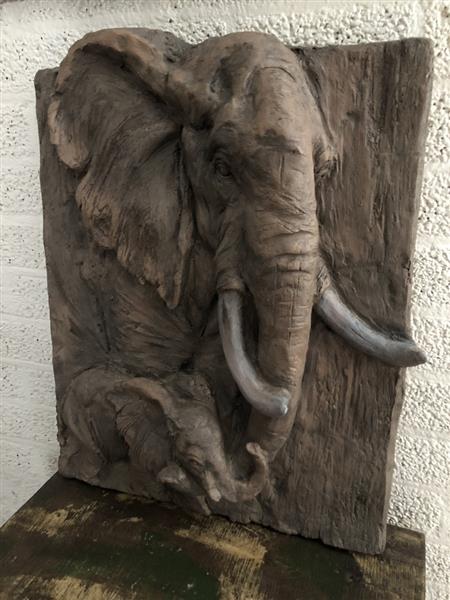 Grote foto wandornament woodlook met 3 d afbeelding van 2 olifanten polystone wood.. tuin en terras tuindecoratie