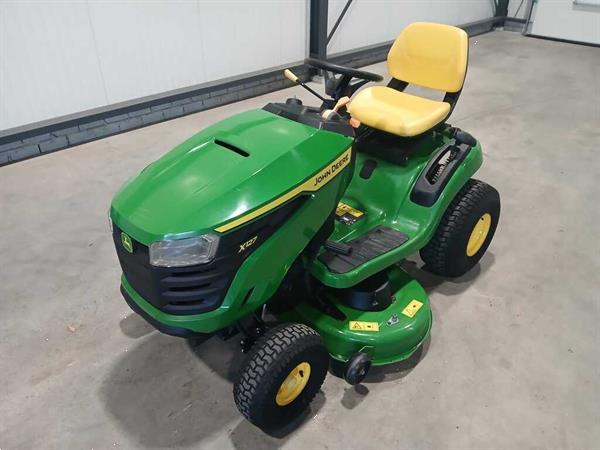 Grote foto john deere zitmaaier tuin en terras zitmaaiers