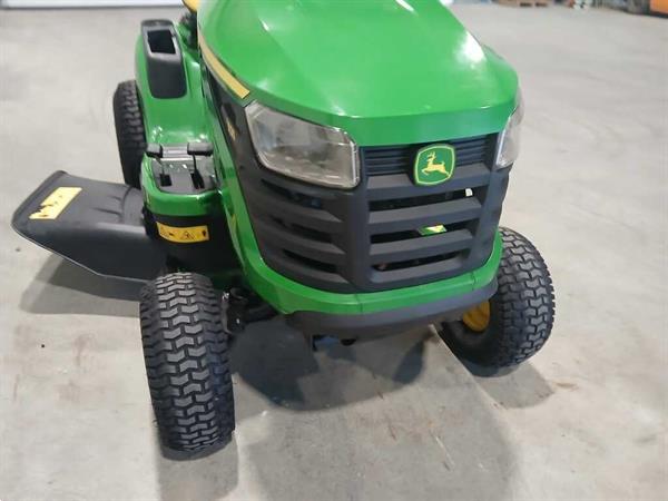 Grote foto john deere zitmaaier tuin en terras zitmaaiers