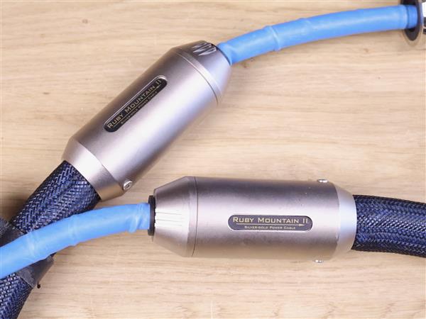 Grote foto siltech ruby mountain ii g7 royal signature high end audio power cable 1 5 metre audio tv en foto onderdelen en accessoires