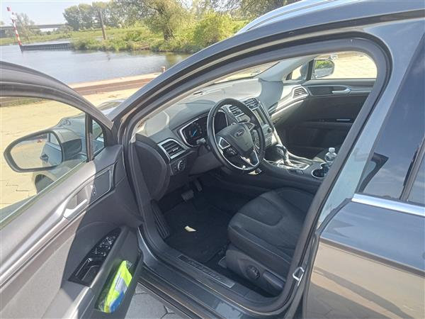 Grote foto ford mondeo wagon 2.0 ecvt hev 188pk 2019 auto ford