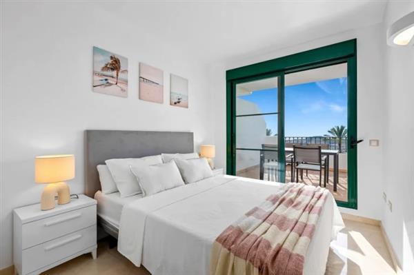 Grote foto uw nieuwe appartement aan zwembad in finestrat met huizen en kamers nieuw europa