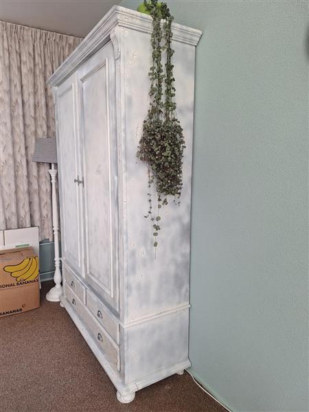 Grote foto grote kast huis en inrichting wandmeubels