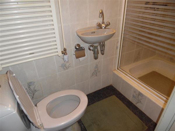 Grote foto te huur. huizen en kamers appartementen en flats