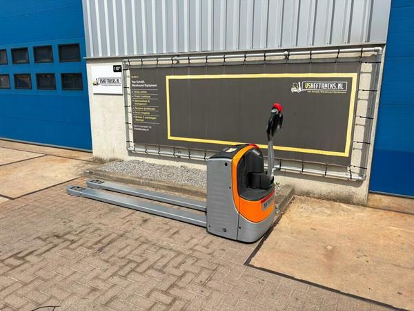 Grote foto vs 22874 elektrische palletwagen still lepels 2400mm doe het zelf en verbouw hefwerktuigen