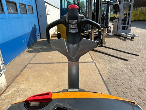 Grote foto vs 22875 elektrische palletwagen still lepels 2400mm doe het zelf en verbouw hefwerktuigen