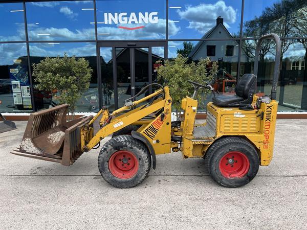 Grote foto knikmops 130 met tegelriek en puinbak doe het zelf en verbouw overige doe het zelf en verbouw