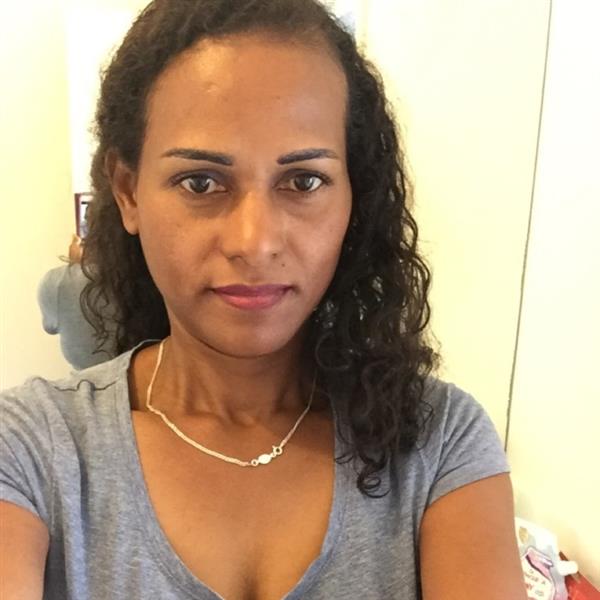 Grote foto ben jij wel loyaal en lief contacten en berichten vrouw zoekt man