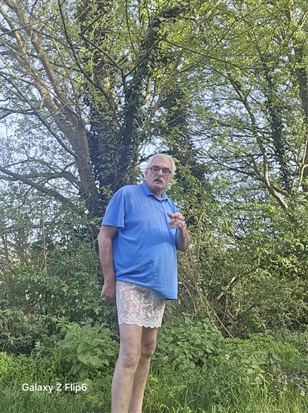 Grote foto zoek reisgenoot 11 tm 23 juni erotiek man zoekt nmalig contact man