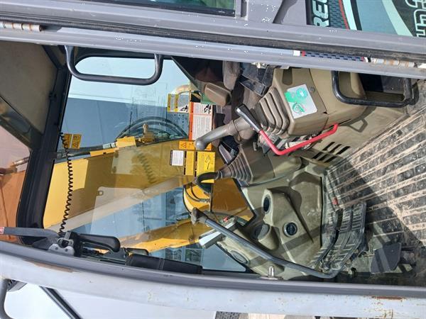 Grote foto kato midi kraan 8.5 ton met kantelstuk op de bak doe het zelf en verbouw kranen en graafmachines