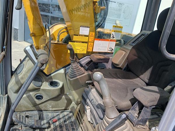 Grote foto kato midi kraan 8.5 ton met kantelstuk op de bak doe het zelf en verbouw kranen en graafmachines