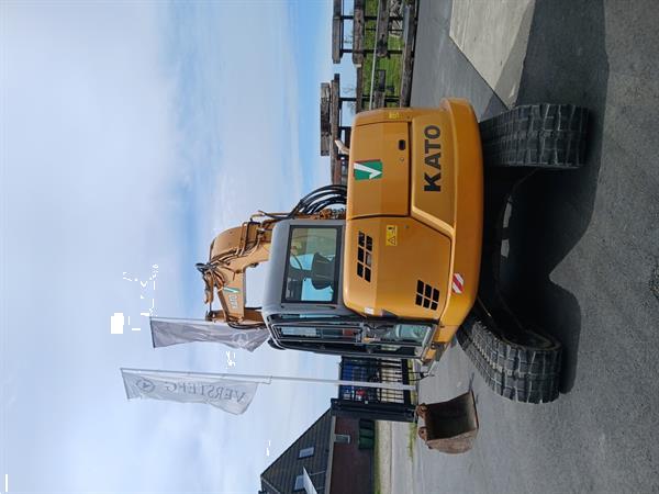 Grote foto kato midi kraan 8.5 ton met kantelstuk op de bak doe het zelf en verbouw kranen en graafmachines