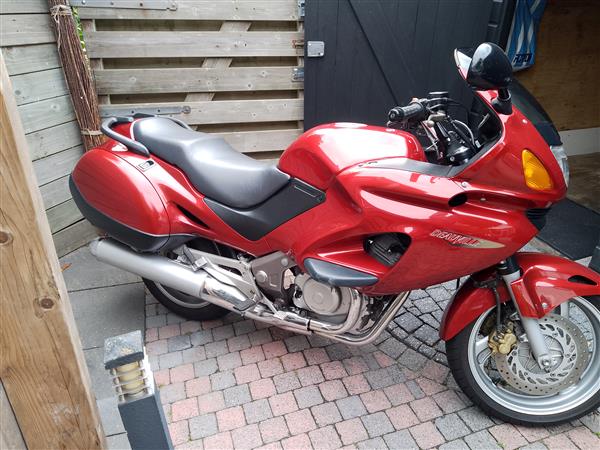 Grote foto deauville 650 motoren honda