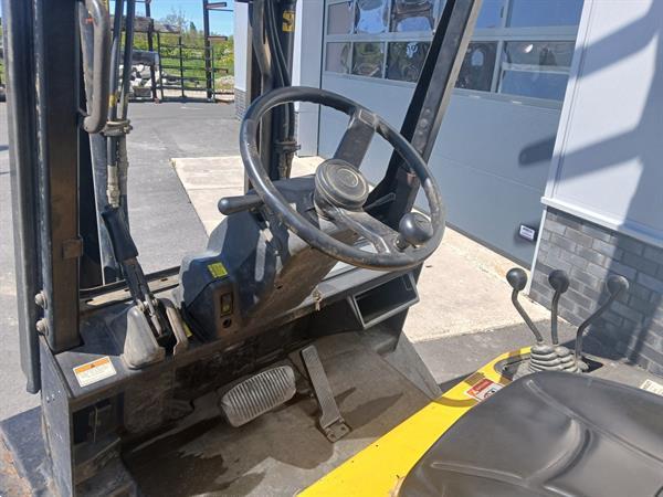 Grote foto yale 2.5ton deisel triplo rotator agrarisch heftrucks