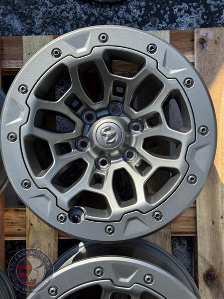 Grote foto originele ram 1500 trx rebel velgen 18 inch 6wc39trmaa auto onderdelen overige auto onderdelen