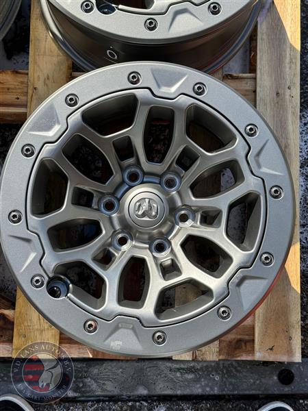 Grote foto originele ram 1500 trx rebel velgen 18 inch 6wc39trmaa auto onderdelen overige auto onderdelen