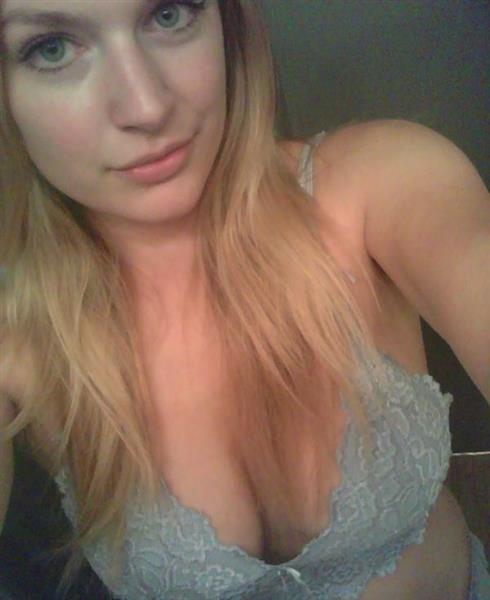 Grote foto een heerlijke natte erotiek contact vrouw tot man