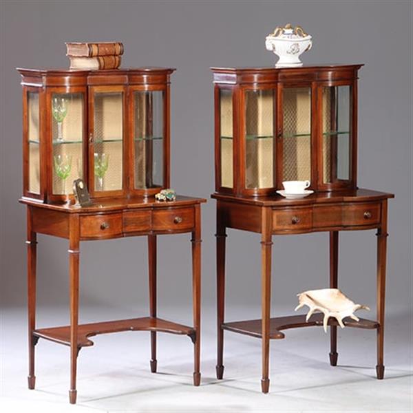 Grote foto stel van 2 kleine identieke vitrines ca 1900 engeland no.922870. antiek en kunst stoelen en banken