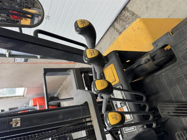Grote foto daewoo schep truck 7 tons lpg heftruck met vorkversteller agrarisch heftrucks