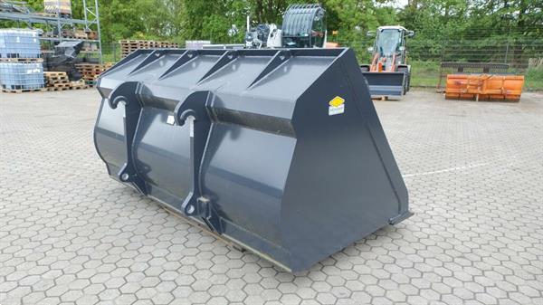 Grote foto nieuwe schepbak hekamp volvo opname agrarisch shovels