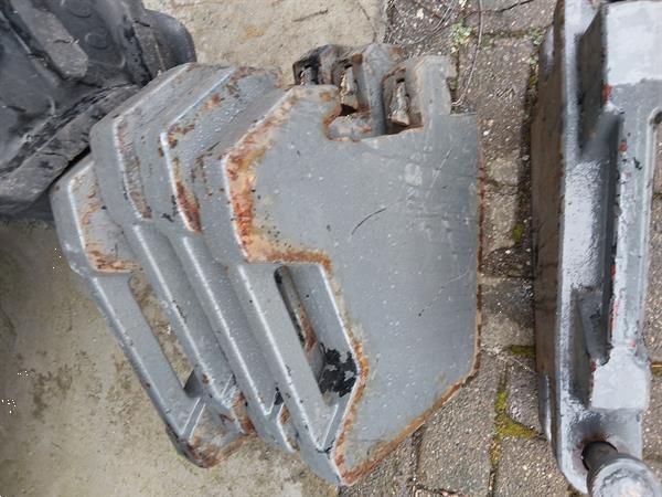Grote foto frontgewichten massey ferguson 4 stuks middengewicht agrarisch tractor toebehoren