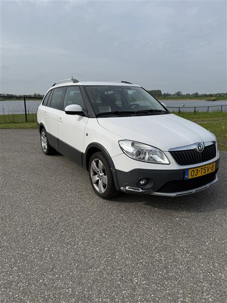 Grote foto skoda fabia 1.2 tsi scout 2012 airco auto skoda