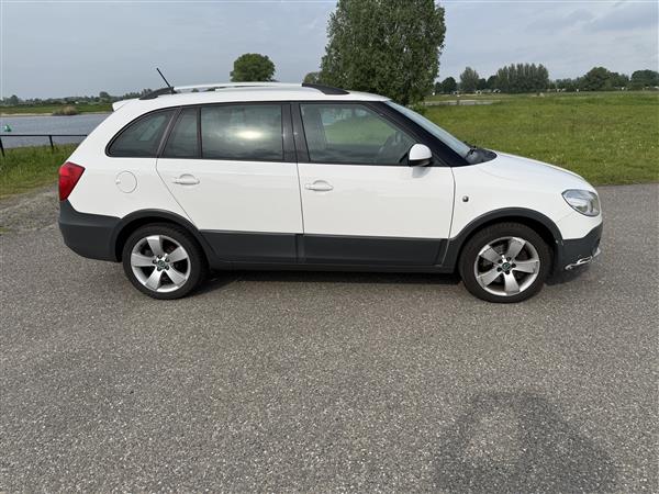 Grote foto skoda fabia 1.2 tsi scout 2012 airco auto skoda