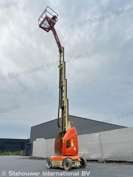 Grote foto jlg toucan 10e masthoogwerker verticale mast hoogwerker doe het zelf en verbouw hoogwerkers