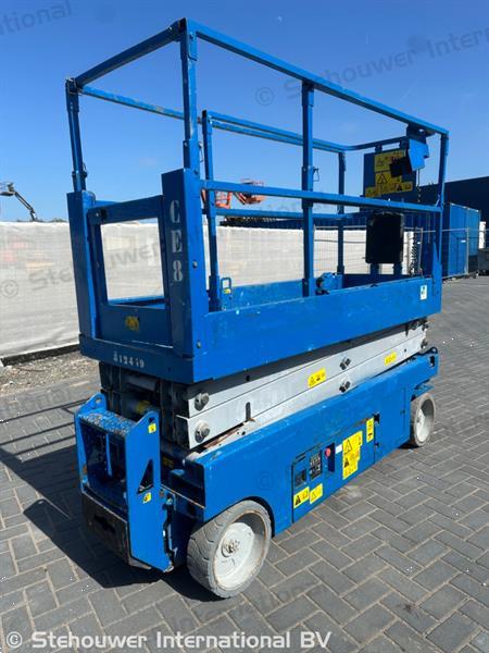 Grote foto genie gs2032 hoogwerker schaarhoogwerker gs 2032 doe het zelf en verbouw hoogwerkers