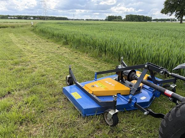 Grote foto solis 26 4wd 25 pk minitractor 2026 60 uur demo agrarisch tractoren