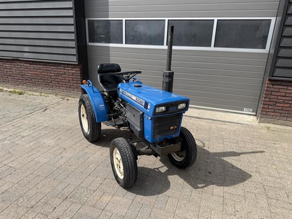 Grote foto iseki tx1410 4wd minitractor op gazonbanden agrarisch tractoren