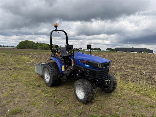 Grote foto farmtrac ft26 hst minitractor demo 2026 38 uur incl grondbak agrarisch tractoren