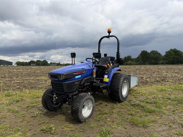 Grote foto farmtrac ft26 hst minitractor demo 2026 38 uur incl grondbak agrarisch tractoren