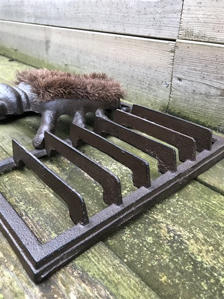 Grote foto leuke deurmat robuust en tweedelig waaronder een kever tor bruin tuin en terras overige tuin en terras