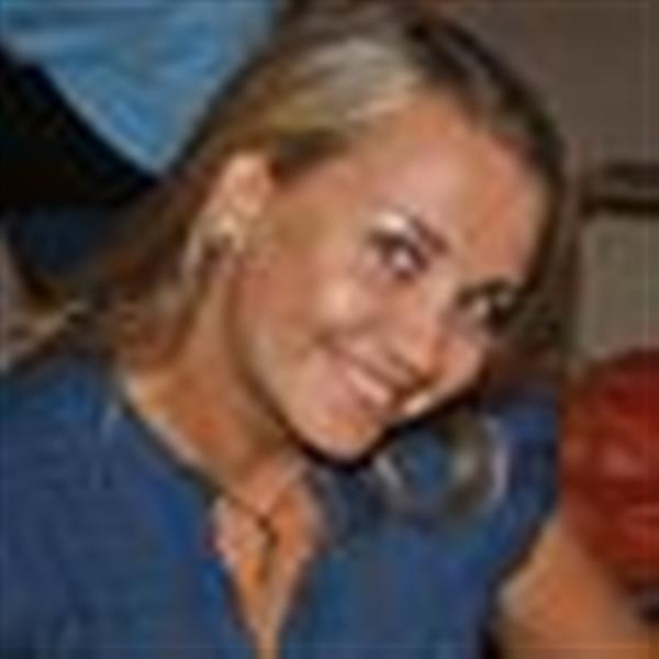 Grote foto geen verplichtingen gewoon gezelligheid. contacten en berichten vrouw zoekt man
