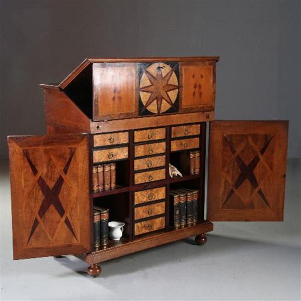 Grote foto hollands bureau ingelegd met sterren ca 1700 een fabuleuze blikvanger no.822411 antiek en kunst overige in antiek gebruiksvoorwerpen