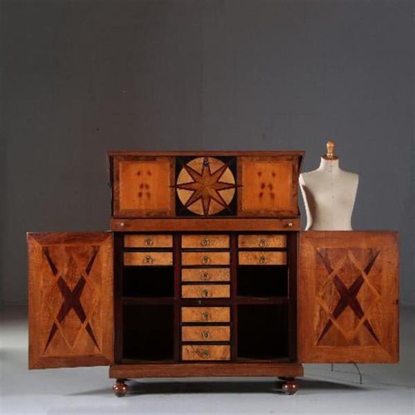 Grote foto hollands bureau ingelegd met sterren ca 1700 een fabuleuze blikvanger no.822411 antiek en kunst overige in antiek gebruiksvoorwerpen